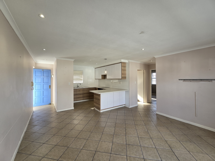 2 Bedroom Property for Sale in Gordons Bay Central Western Cape
